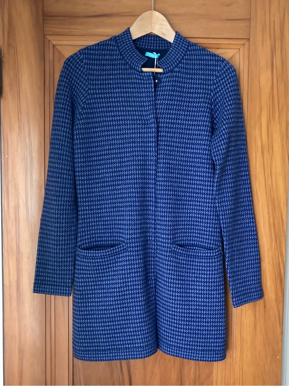 J. McLaughlin / Cashmere Navy Houndstooth Mirian Cardigan long blazer jacket
